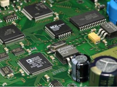 在PCB制造质量控制中要检查什么？