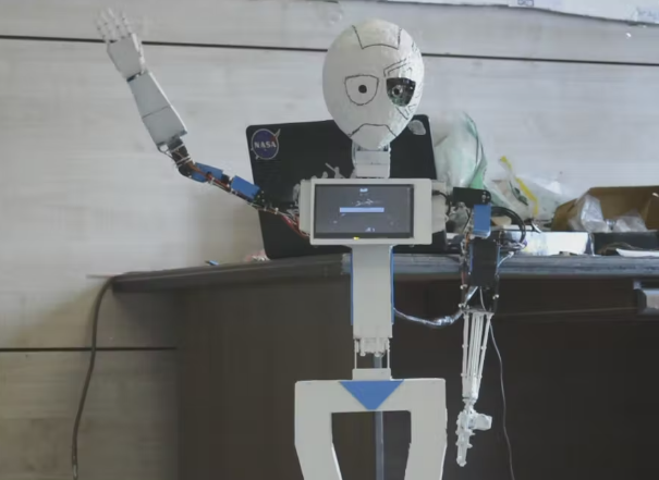 开源高级手工人形机器人—MIA-1